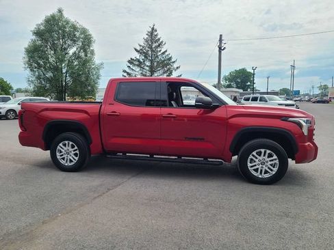 Used 2023 Toyota Tundra SR5 w/ SR5 Premium Package AWD/4WD image 5