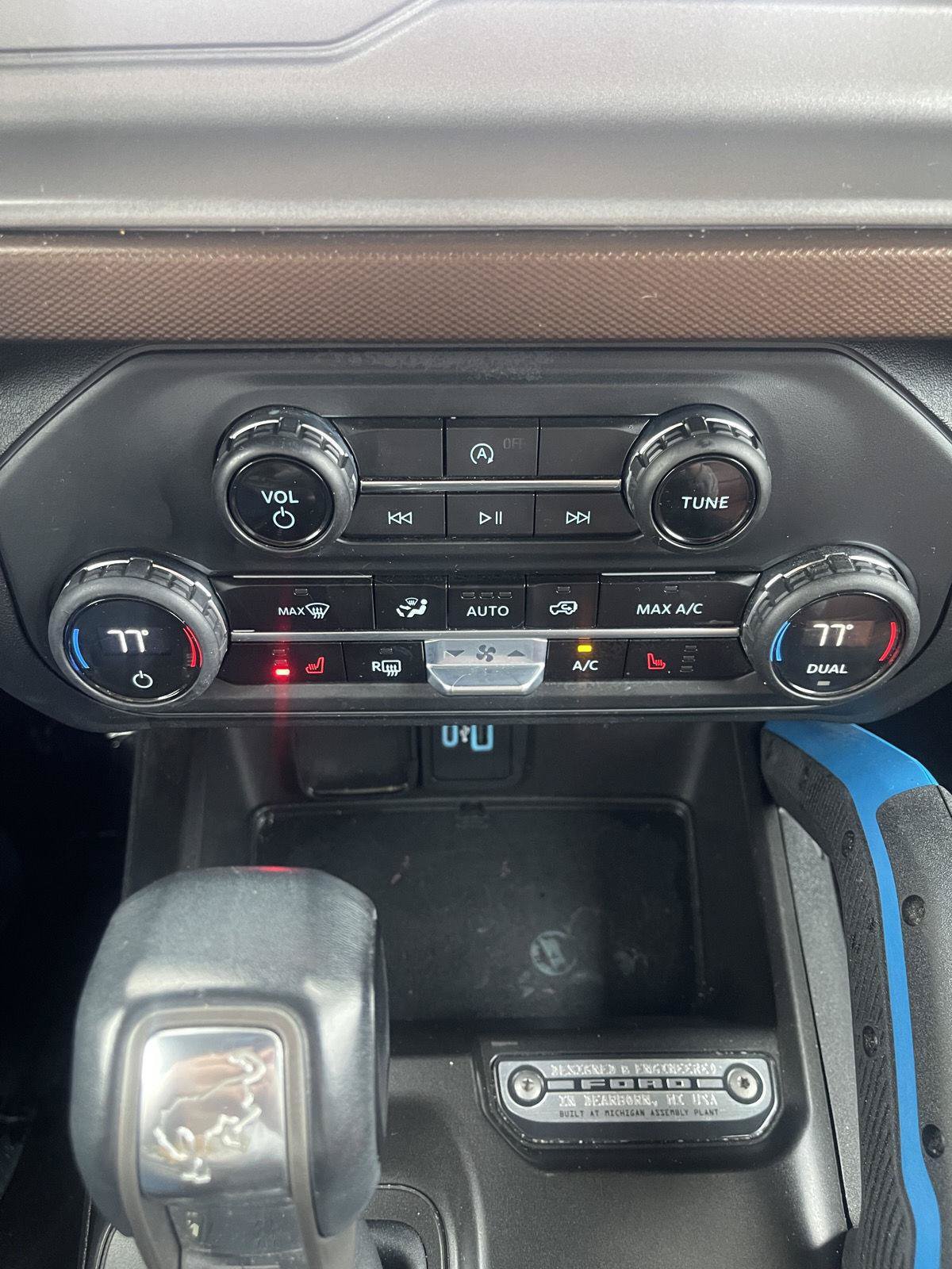 Used 2023 Ford Bronco Outer Banks AWD/4WD image 13