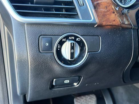 Used 2014 Mercedes-Benz GL 450 4MATIC w/ Appearance Package image 23