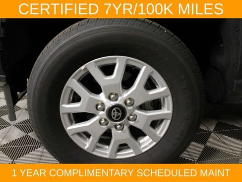 Used 2024 Toyota Tacoma SR5 AWD/4WD image 28