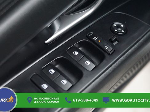 Used 2024 Hyundai Elantra Limited FWD image 18