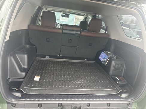 Used 2022 Toyota 4Runner Limited image 25