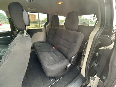 Used 2017 Dodge Grand Caravan SE w/ Power Window Group image 13