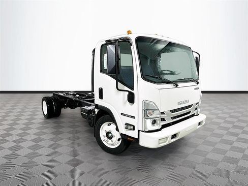 New 2026 Isuzu NPR RWD image 1