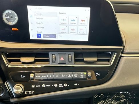 Used 2023 Lexus ES 350 w/ Accessory Package (Z2) FWD image 15