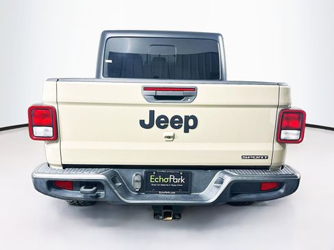 Used 2020 Jeep Gladiator Sport w/ Quick Order Package 24S AWD/4WD image 7