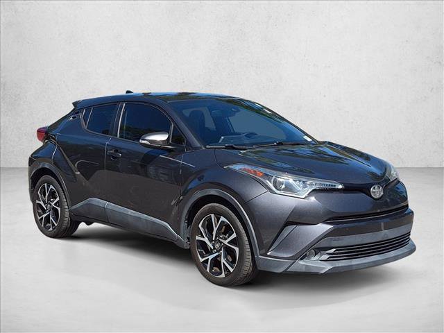 Used 2018 Toyota C-HR XLE FWD image 3