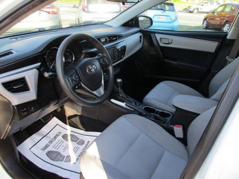 Used 2016 Toyota Corolla LE FWD image 15