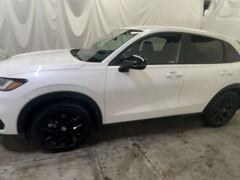 Used 2023 Honda HR-V Sport image 4