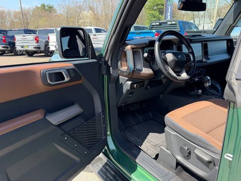 Used 2023 Ford Bronco Outer Banks AWD/4WD image 19
