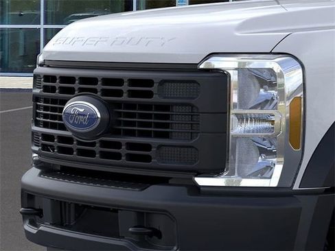 New 2026 Ford F450 XL w/ XL Driver Assist Package image 17