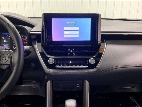 Used 2024 Toyota Corolla Cross AWD Hybrid w/ Moonroof Package image 6