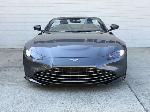 Used 2023 Aston Martin V8 Vantage Roadster RWD image 8