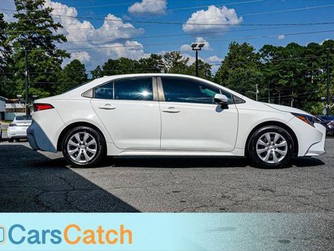 Used 2020 Toyota Corolla LE FWD image 10