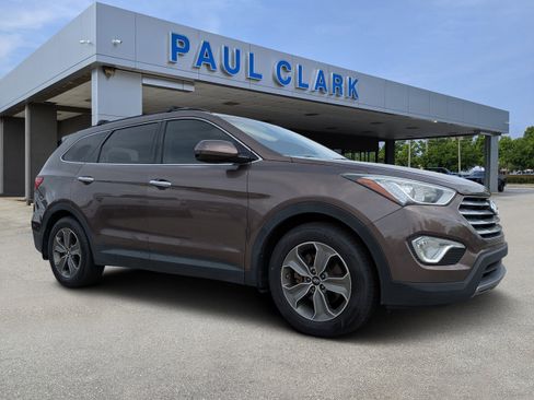 Used 2014 Hyundai Santa Fe GLS FWD image 1