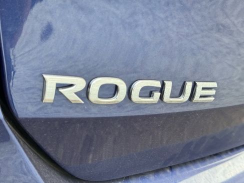 Used 2020 Nissan Rogue S image 15