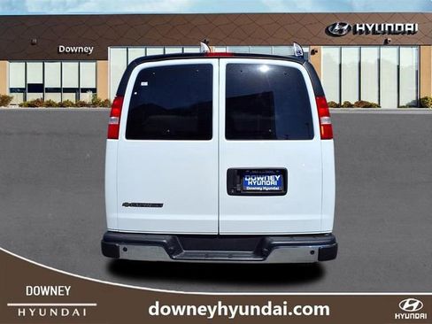 Used 2024 Chevrolet Express 3500 LT w/ LT Preferred Equipment Group image 5