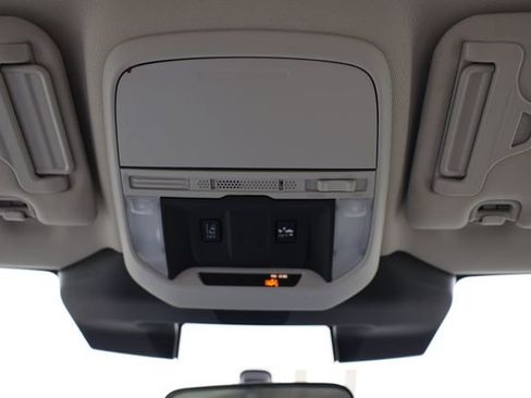 Used 2023 Subaru Forester AWD/4WD image 40