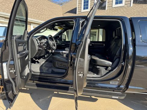 Used 2023 RAM 2500 Laramie image 11