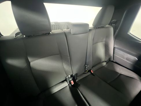 Used 2025 Toyota Tacoma SR image 33