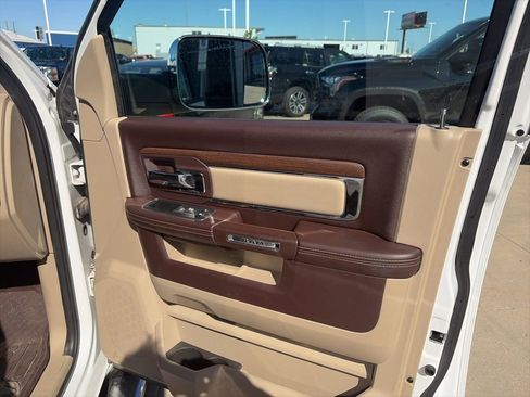 Used 2015 RAM 1500 Laramie w/ Convenience Group AWD/4WD image 11