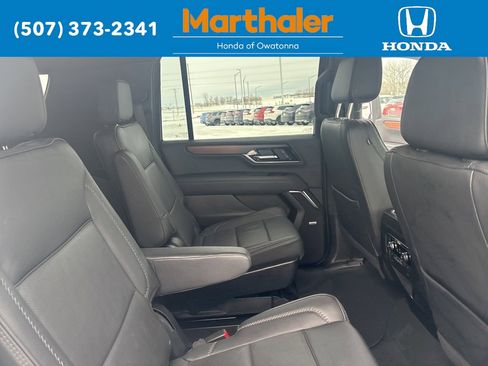 Used 2025 GMC Yukon XL Denali image 19