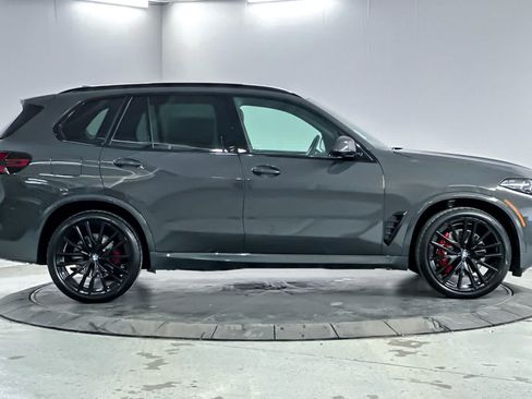 Used 2026 BMW X5 xDrive40i w/ M Sport Package AWD/4WD image 8