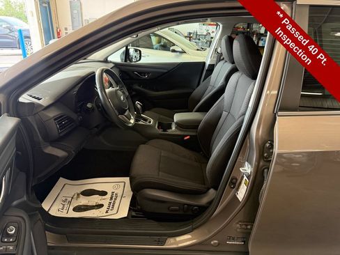 Used 2024 Subaru Outback Premium AWD/4WD image 12