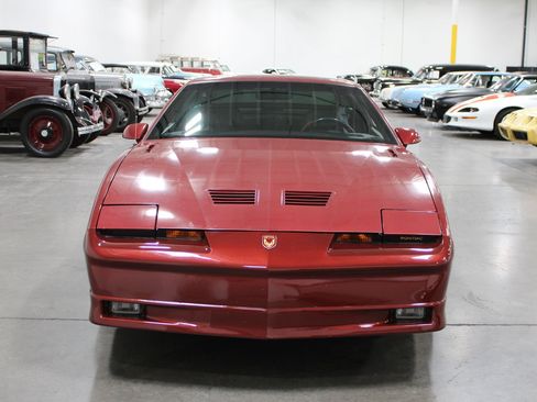 Used 1989 Pontiac Firebird Trans Am RWD image 9