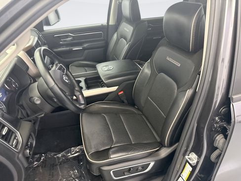 Used 2022 RAM 1500 Laramie AWD/4WD image 11