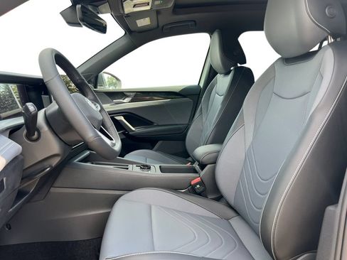 New 2026 Volkswagen Tiguan SE R-Line AWD/4WD image 6