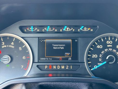 Used 2015 Ford F150 XLT w/ Equipment Group 302A Luxury AWD/4WD image 32