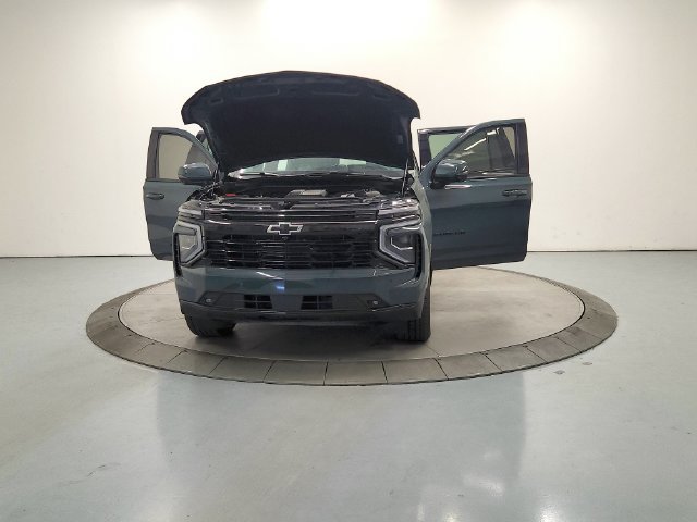 Used 2026 Chevrolet Suburban RST w/ Comfort Package AWD/4WD image 12