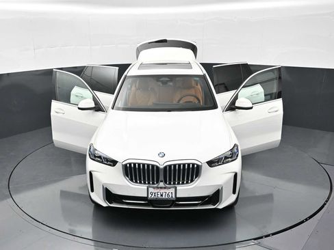 Used 2026 BMW X5 xDrive40i w/ Premium Package AWD/4WD image 33