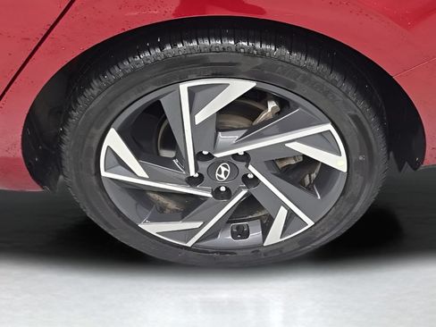 Used 2025 Hyundai Elantra SEL FWD image 42