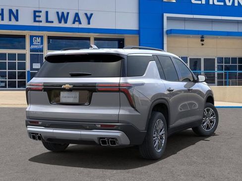 New 2024 Chevrolet Traverse LT FWD image 4