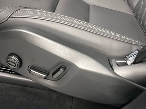 Used 2025 Volvo XC90 B5 Core w/ Protection Package Premier image 25