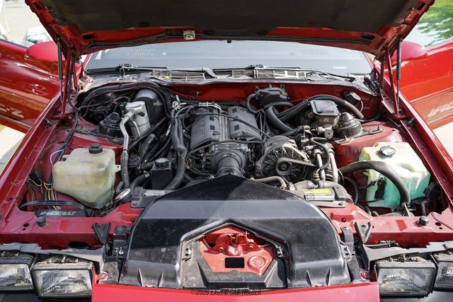 Used 1988 Chevrolet Camaro LT RWD image 27