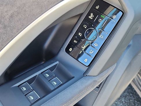 New 2025 Audi SQ5 Premium Plus image 6