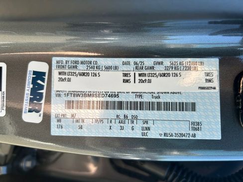 New 2025 Ford F350 Lariat w/ Lariat Ultimate Package image 34