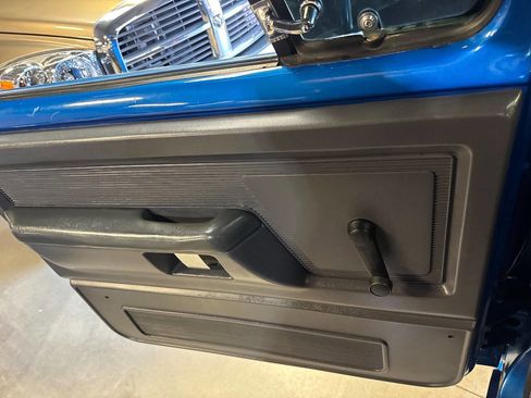 Used 1991 Dodge D/W Truck 250 image 34