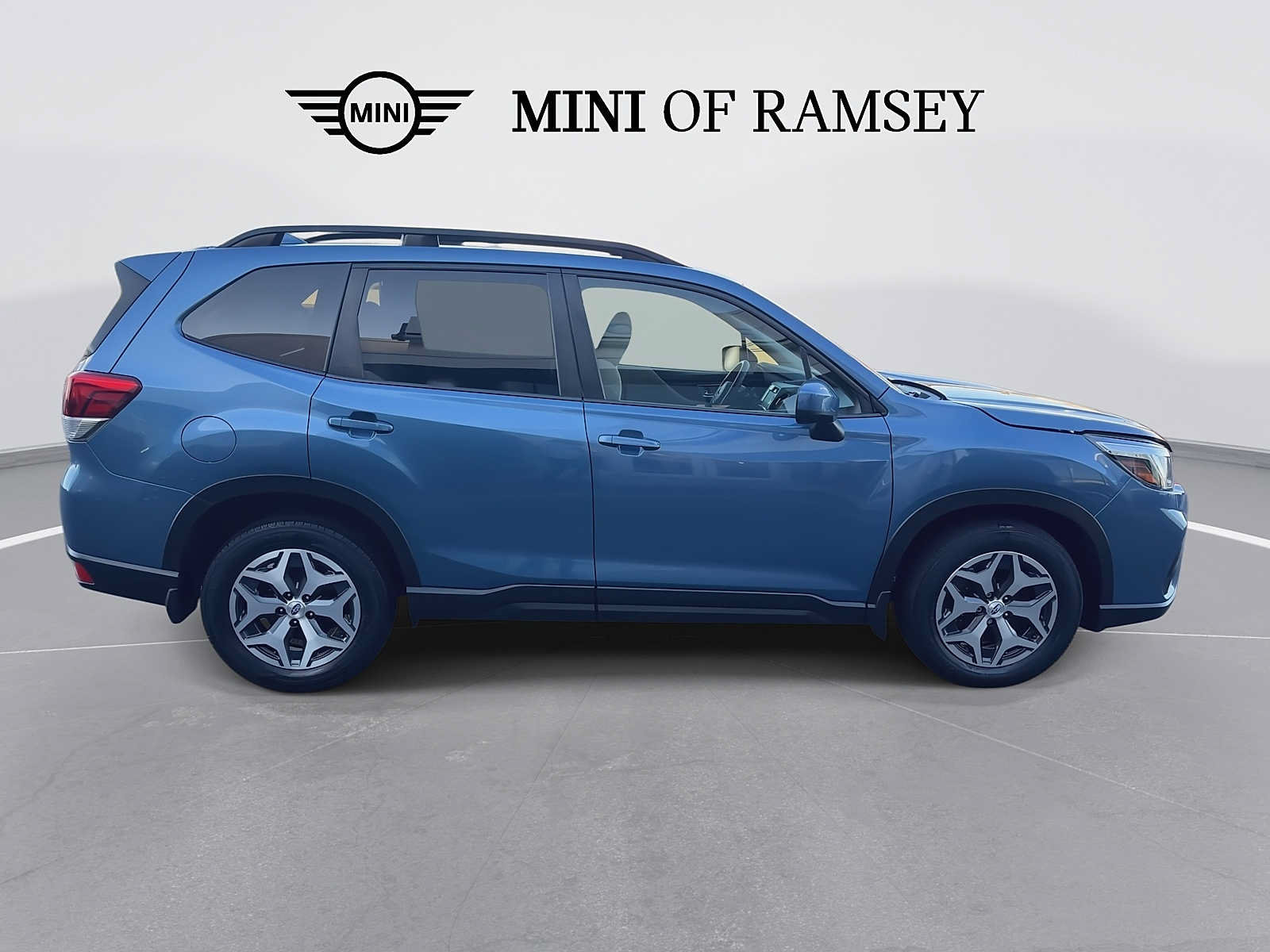 Used 2019 Subaru Forester Premium AWD/4WD image 9