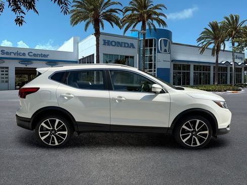 Used 2018 Nissan Rogue Sport SL w/ SL Premium Package AWD/4WD image 9