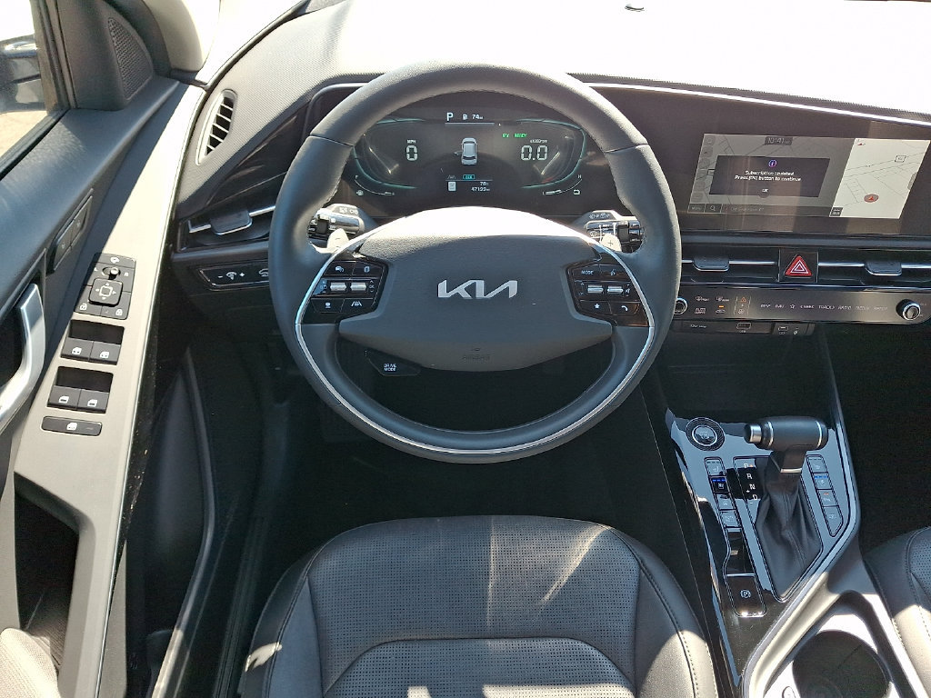 Used 2024 Kia Niro FWD image 12