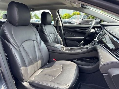 Used 2017 Buick LaCrosse Premium w/ Driver Confidence Package #2 AWD/4WD image 28