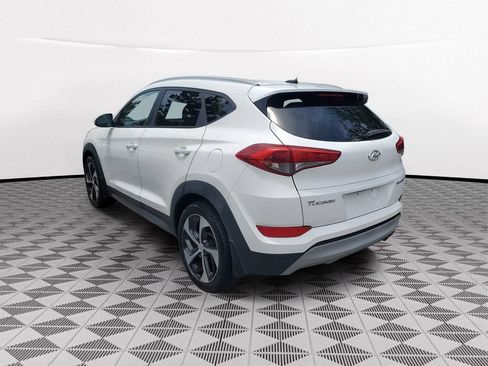 Used 2017 Hyundai Tucson Sport FWD image 4
