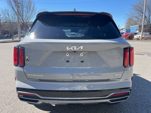 Certified 2023 Kia Sorento SX AWD/4WD image 5