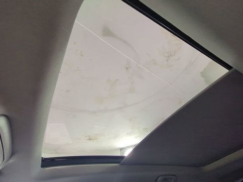 Used 2022 Chevrolet Equinox Premier image 24