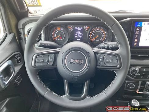 Certified 2025 Jeep Wrangler Unlimited Sport AWD/4WD image 16