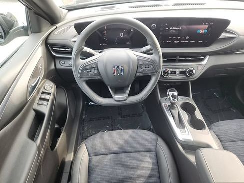 Used 2026 Buick Envista Preferred FWD image 11